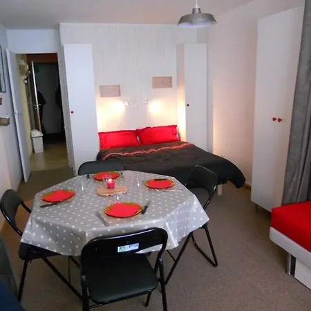 Apartment 4 Pers, Pied Des Pistes, Cuisine Equipee, Balcon Sud - Fr-1-404-92 *